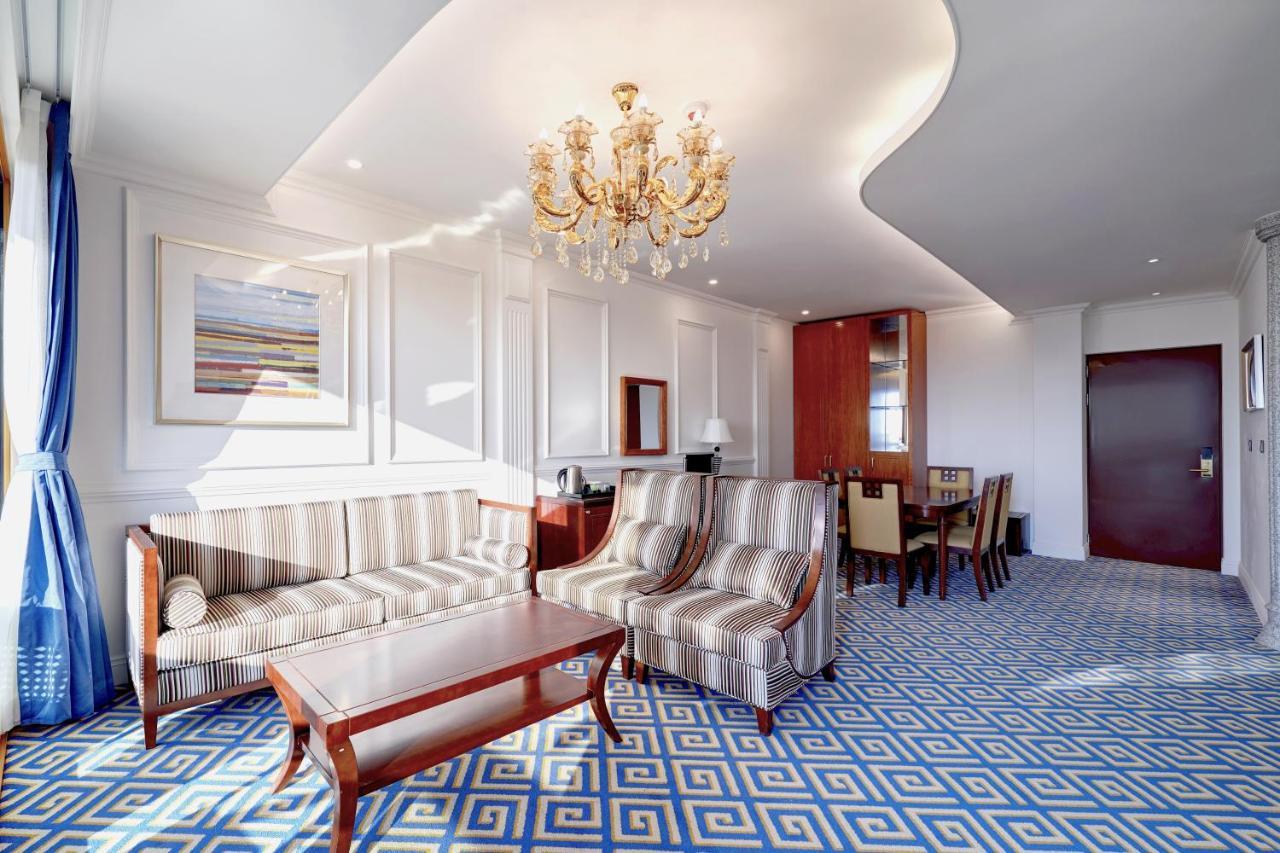 Goldone Hotel & Suites Szogüpho Kültér fotó
