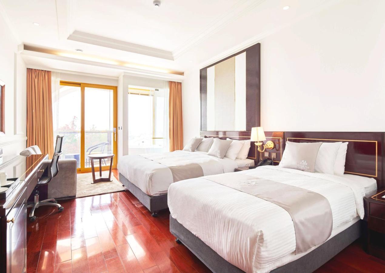 Goldone Hotel & Suites Szogüpho Kültér fotó