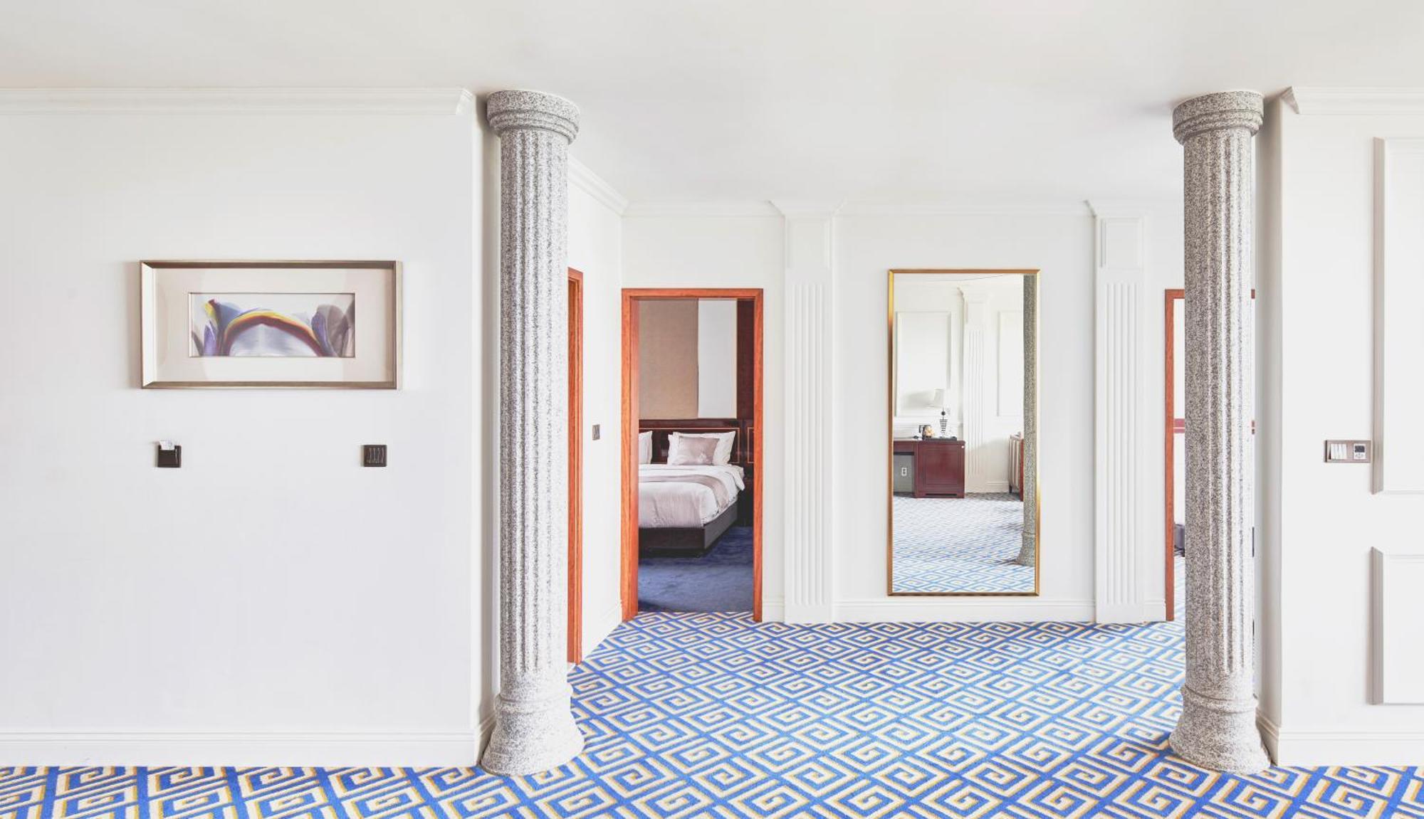 Goldone Hotel & Suites Szogüpho Szoba fotó